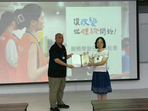 LINE_ALBUM_1150421服學講座_260423_31.jpg